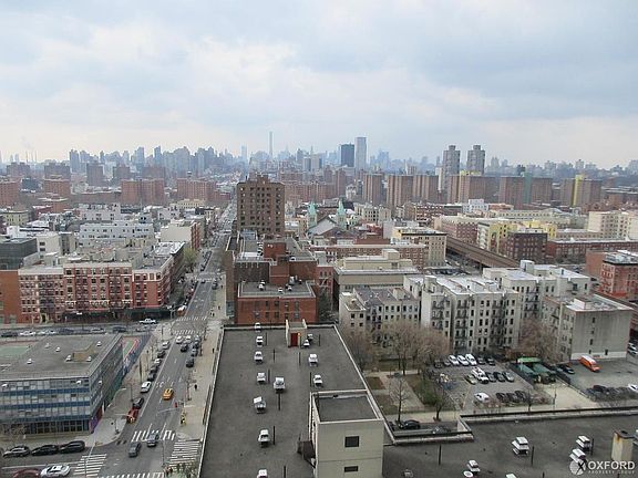 5th image of 1990 Lexington Ave APT 26H