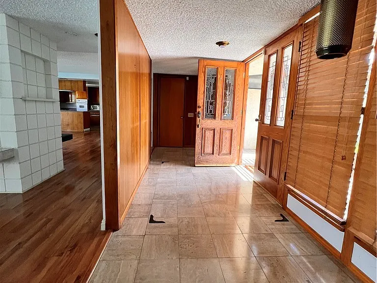 103 W Santa Anita Ter — Photo 2