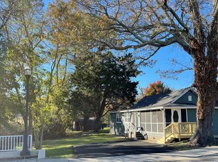 8712 Bayside Rd, Chesapeake Beach, MD 20732