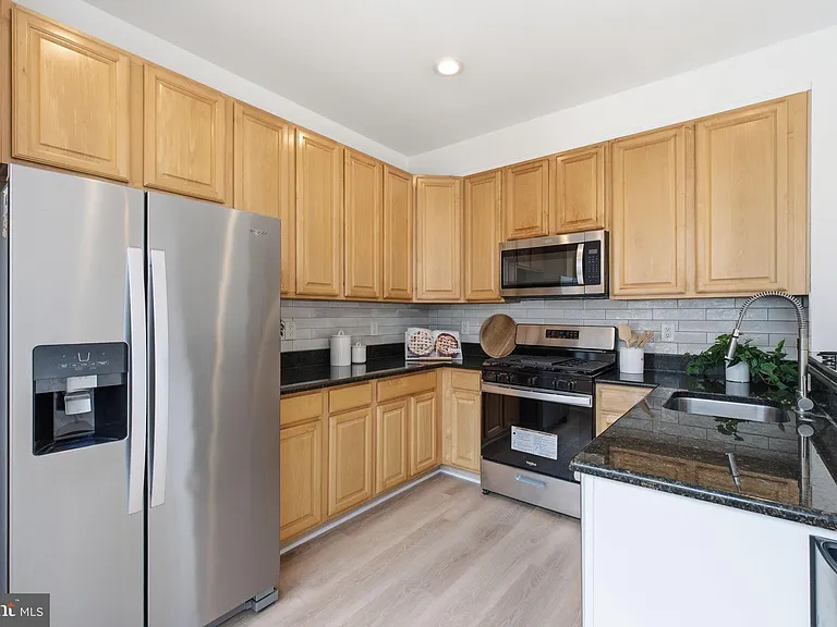 4067 Fountainside Ln — Photo 16