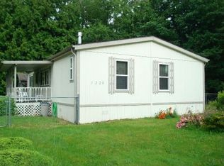 1326 Pilchuck Dr, Camano Island, WA 98282
