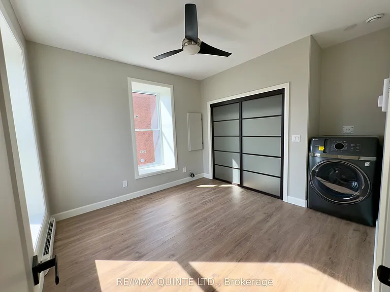 330 Victoria St N #7 — Photo 10