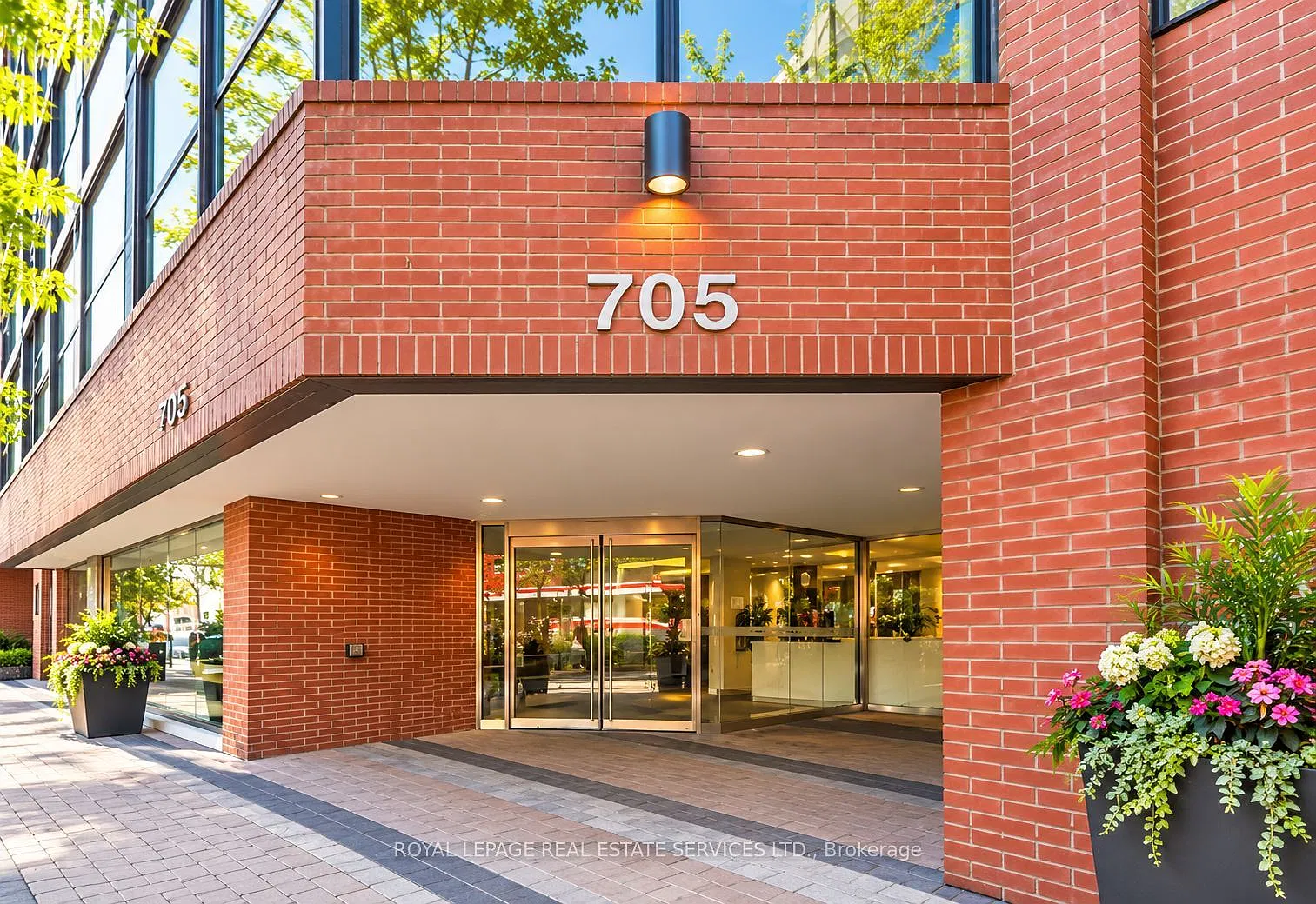 2 bed, $2,900 — Photo 1