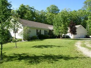 N5002 N Pontchartrain Shores Rd, Hessel, MI 49745