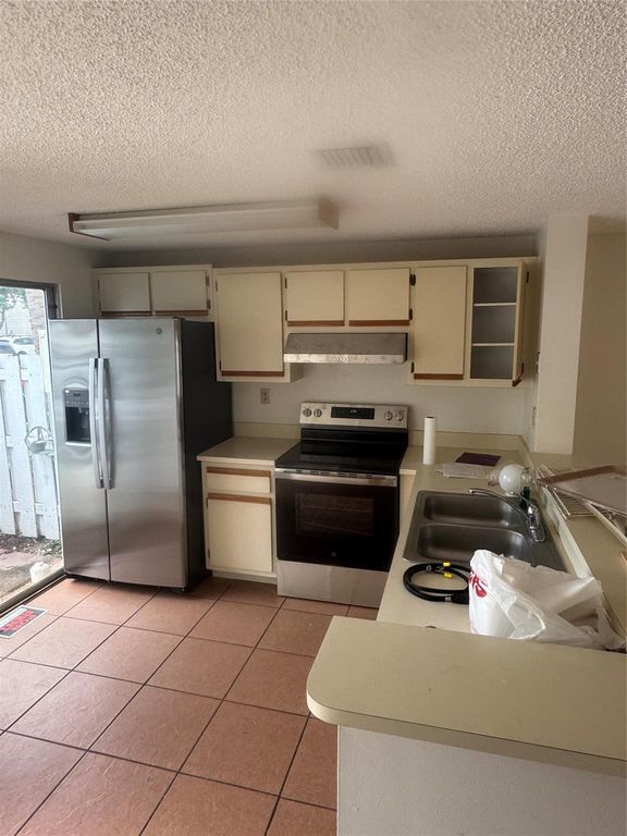 2845 NE 15th St, photo 2