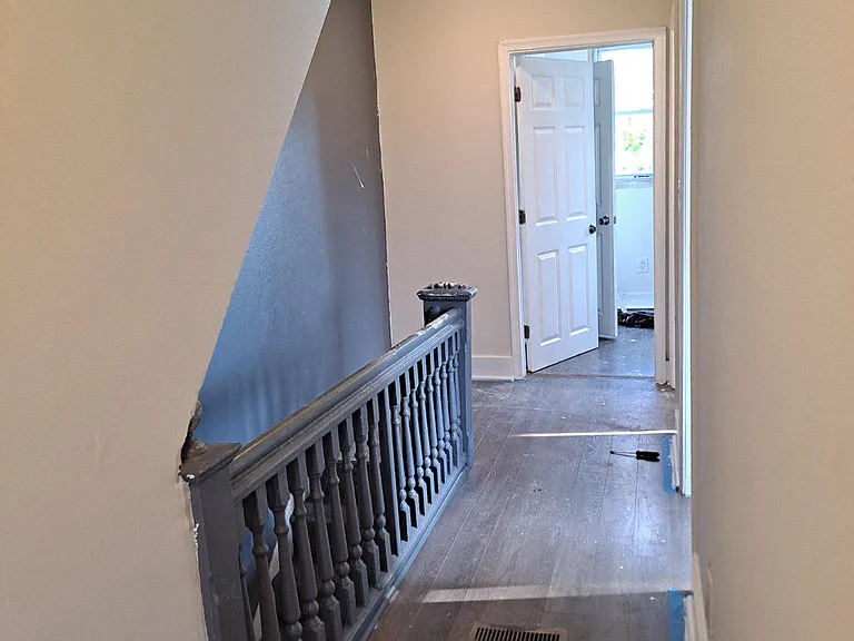 1100 Green St — Photo 14