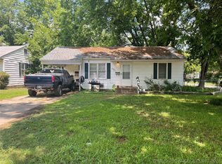 221 12th Ave NE, Ardmore, OK 73401