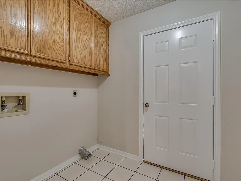 2460 Pebblebrook Cir — Photo 22