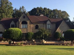 9428 S Spring Hollow Ln, Germantown, TN 38139