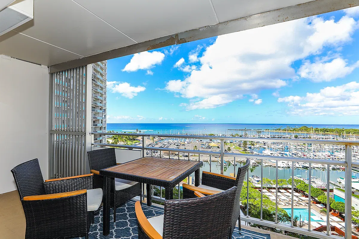 1777 Ala Moana Blvd — Photo 2