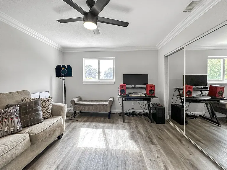 5 Dalton Pl — Photo 14