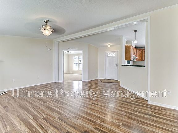5th image of 9390 Holbrook Dr