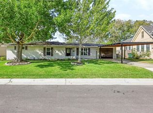 603 N Ridge St, Hallettsville, TX 77964
