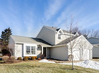 700 Concord Dr, Crystal Lake, IL 60014