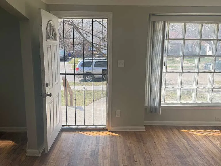 5984 Bluehill St — Photo 3