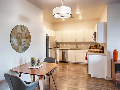 3 Bed, 2 Bath - Alfresco