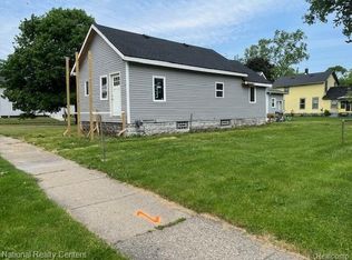 404 Homewild Ave, Jackson, MI 49201