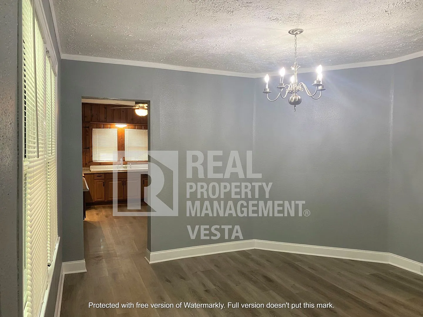 3 bed, 1.5 bath, 1471 sqft, $1,075 — Photo 4