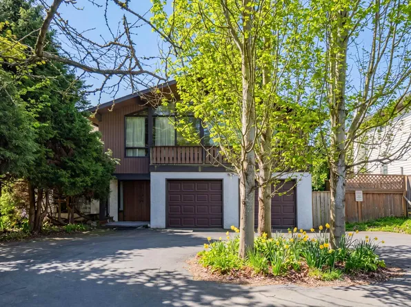 5206 12th Ave, Delta, BC V4M 2A8