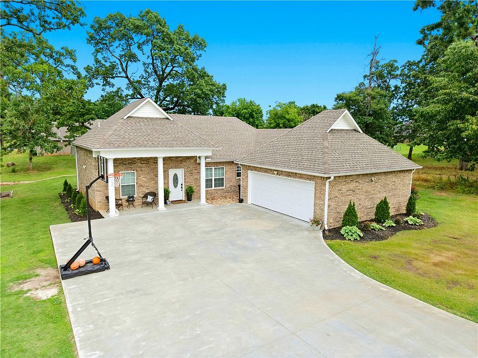 1st image of 1111 Ridge Dr