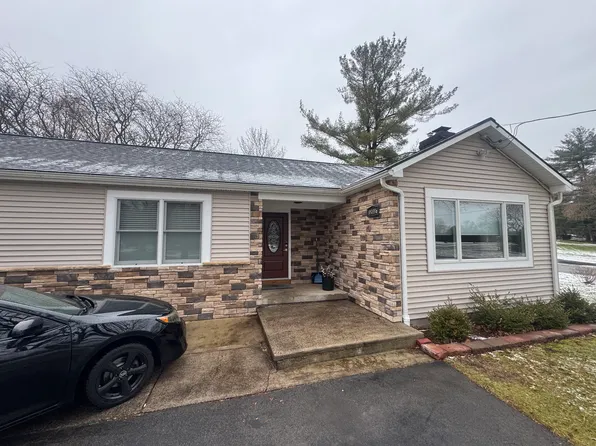 1202 Penfield Center Rd #A, Penfield, NY 14526