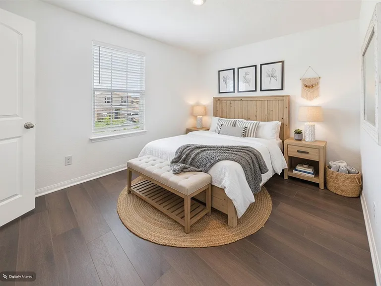 1687 Twin Estates Dr — Photo 15
