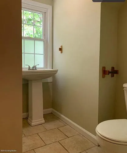 3006 Bobolink Rd — Photo 11