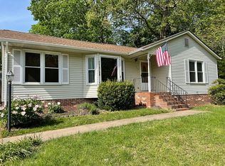 305 Gallimore Dr, Fredericksburg, VA 22407