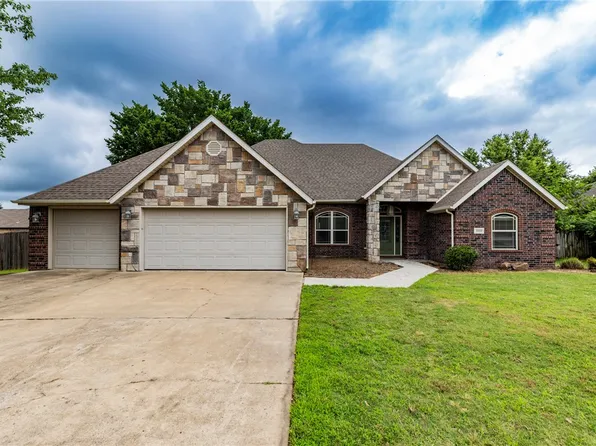 2308 SW Chinquapin Ave, Bentonville, AR 72713