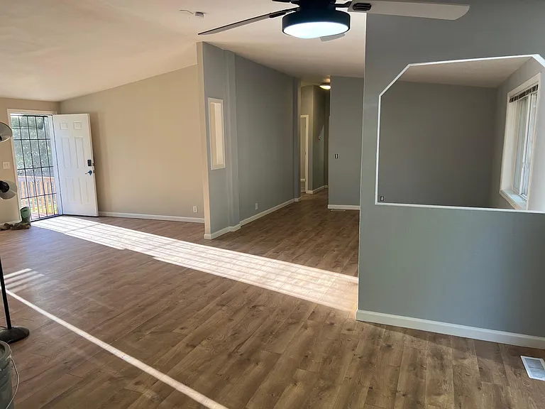 6856 NE West Port Madison Rd — Photo 3