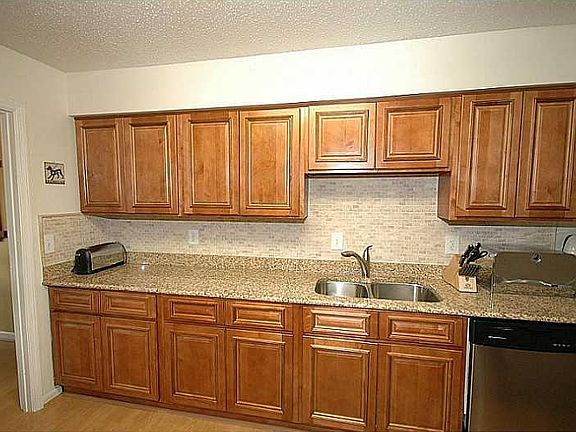 3rd image of 2682 Farmstead Rd SE #2682