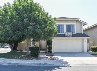 2 Whistling Isle, Irvine, CA 92614