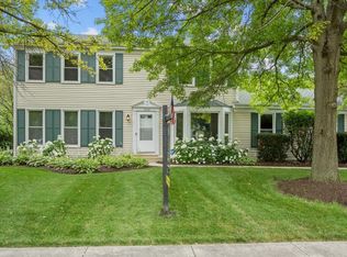 1509 Heatherton Ct, Naperville, IL 60563