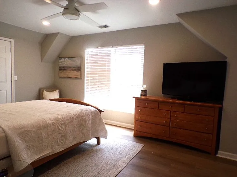 10 Cobblestone Ct — Photo 27