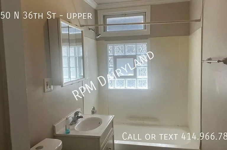 1350 N 36th St #UPPER — Photo 6