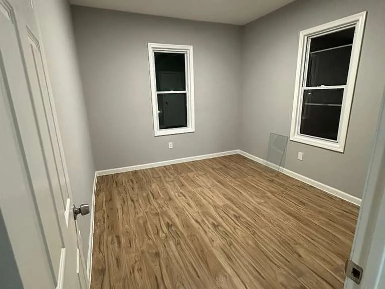 76 Riggs Pl #2 — Photo 4