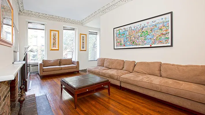 Sold by Fenwick Keats Real Estate | media 6