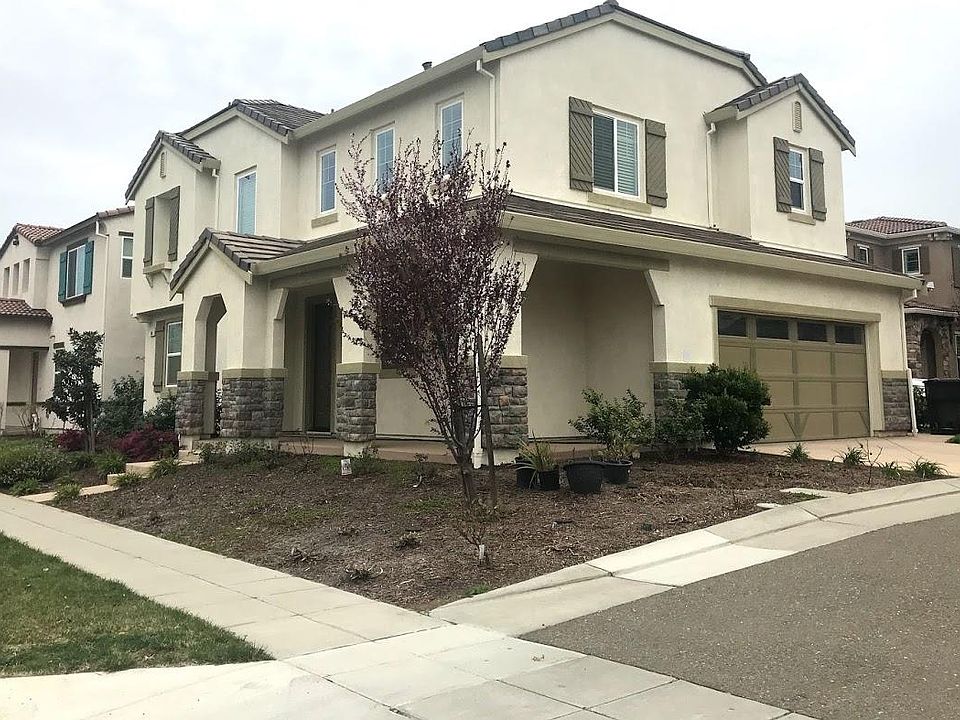 front and garage side view