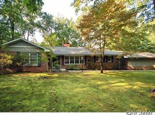 7 Hearthstone Ln, Landrum, SC 29356