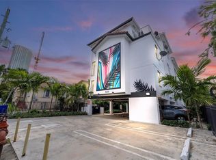 520 SW 5th St APT 204, Miami, FL 33130