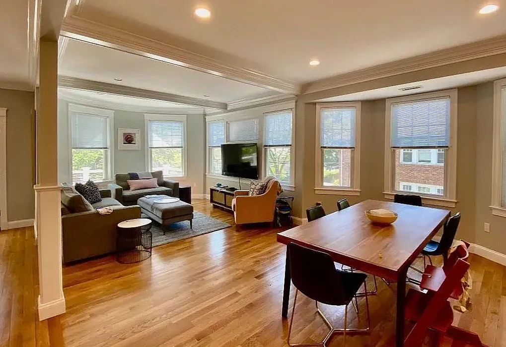 5 bed, 3.5 bath, 2400 sqft, $10,500 — Photo 4