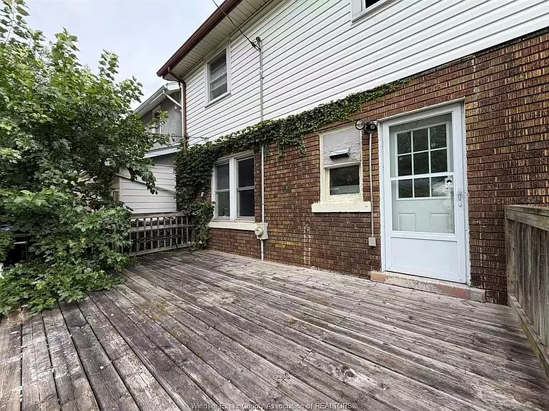 1411 Dougall Ave — Photo 17