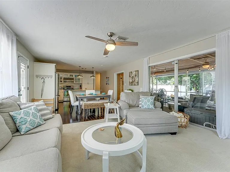 2363 Milford Cir — Photo 3