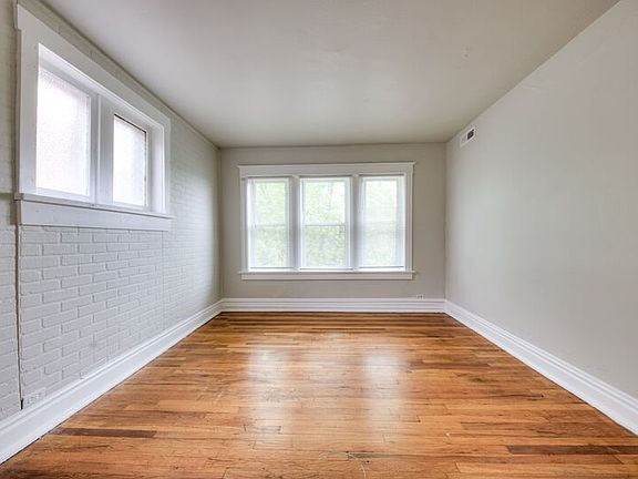 4th image of 3144 Magnolia Ave APT 2W