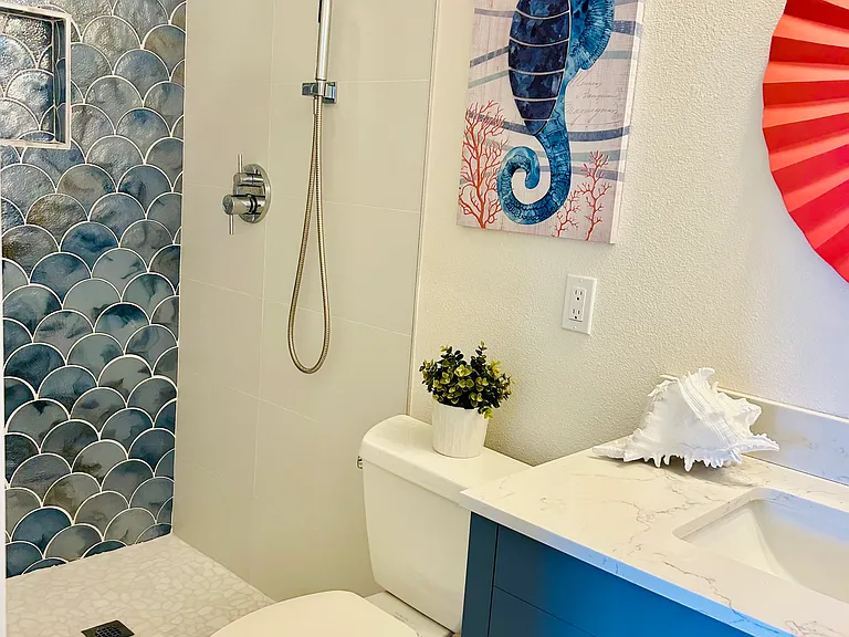 608 Key Royale Dr — Photo 10