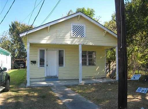 1st image of 523 Bellina Ln