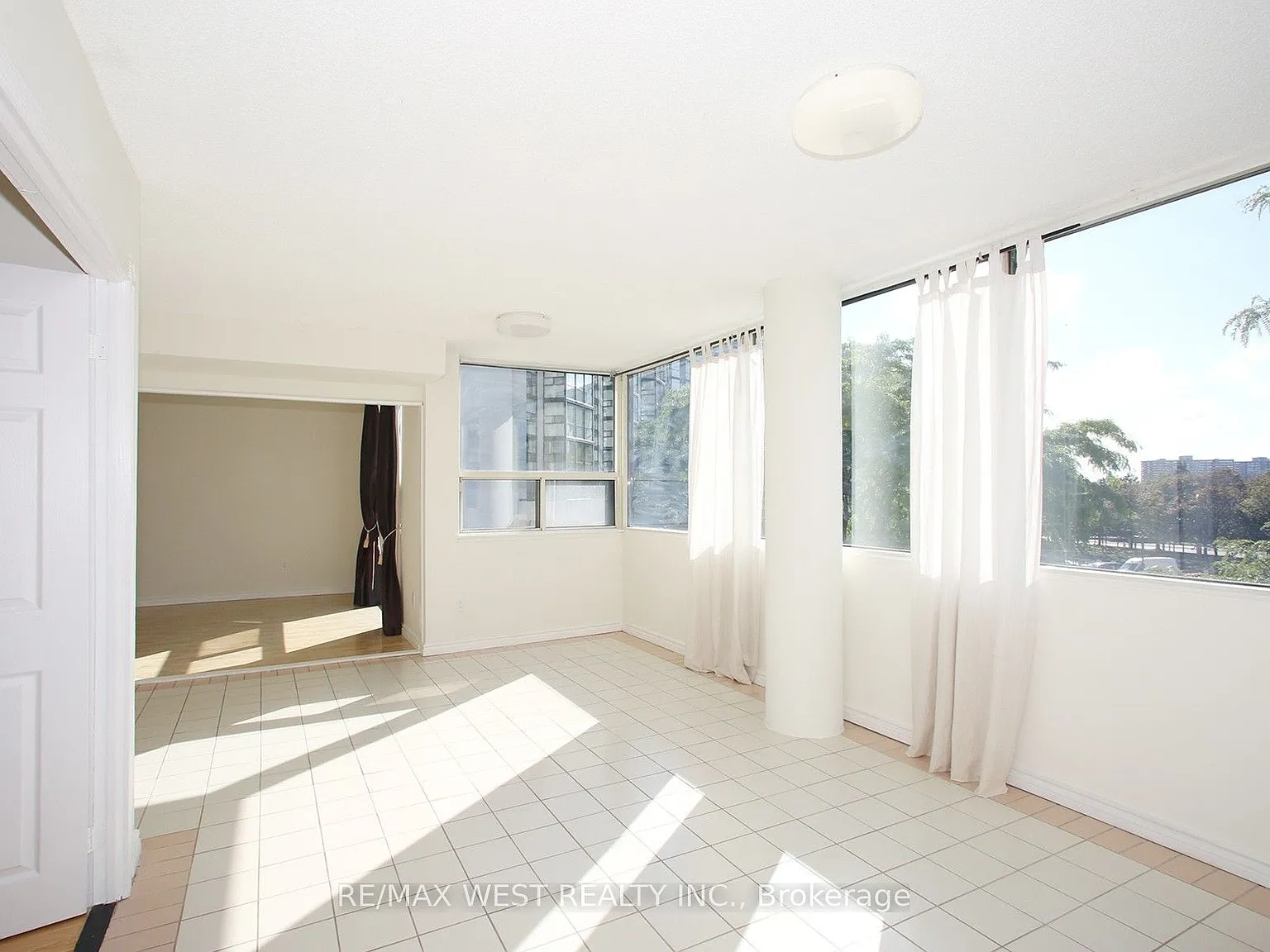 3 bed, $3,500 — Photo 4