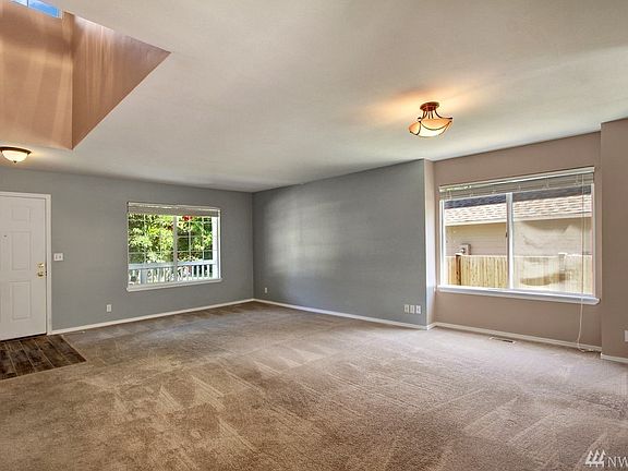 4th image of 3108 133rd Pl SE
