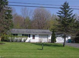 13161 Marilyn Dr, Chesterland, OH 44026