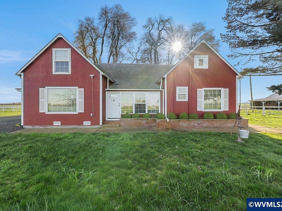 1st image of 92950 Pitney Ln